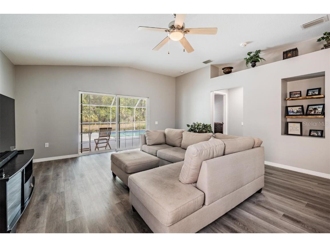 25324 Lexington Oaks Boulevard Wesley Chapel FL 33544 TB8374509 image9