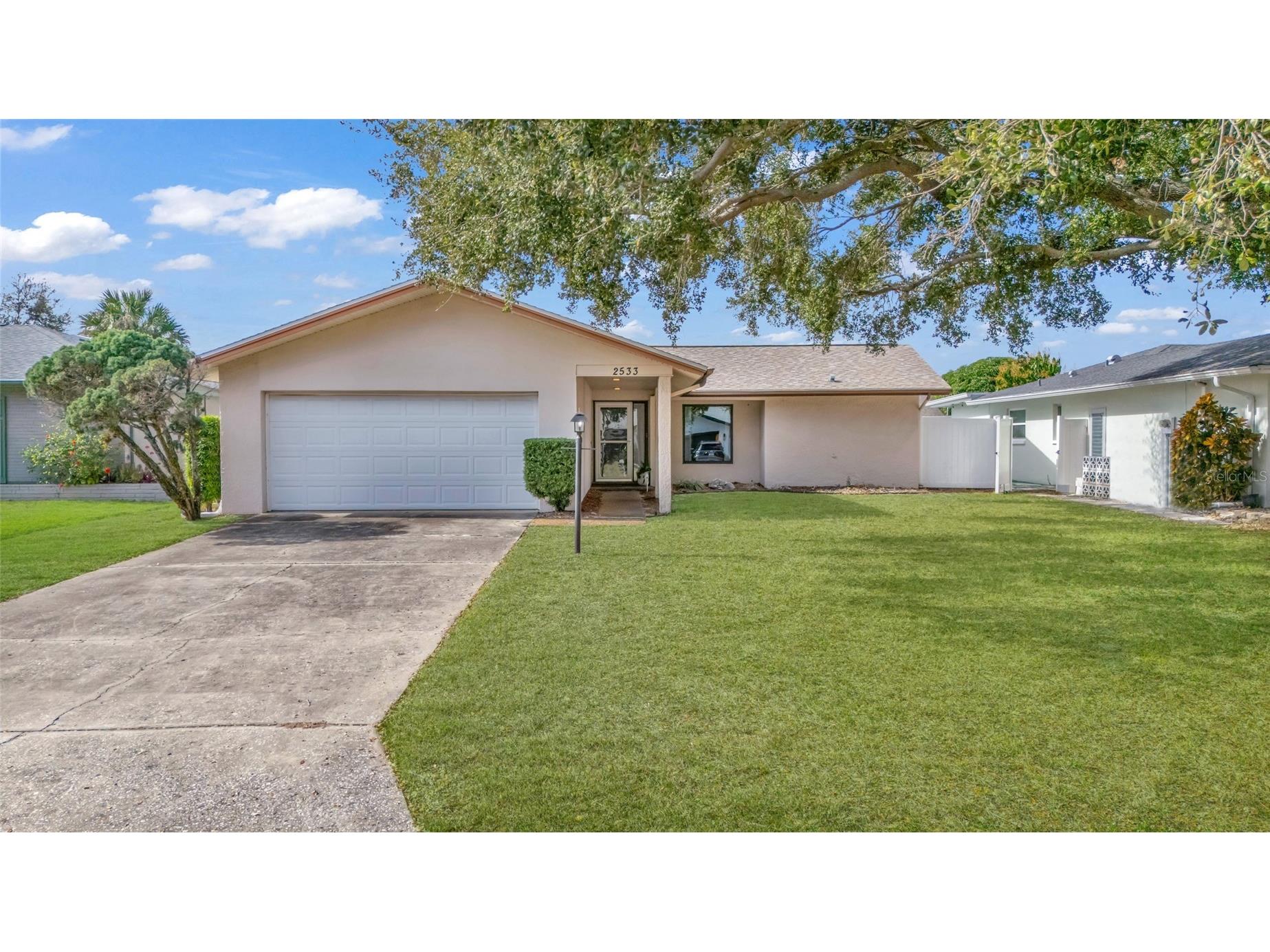 2533 Bramblewood Drive W Clearwater FL 33763 TB8461095 image1