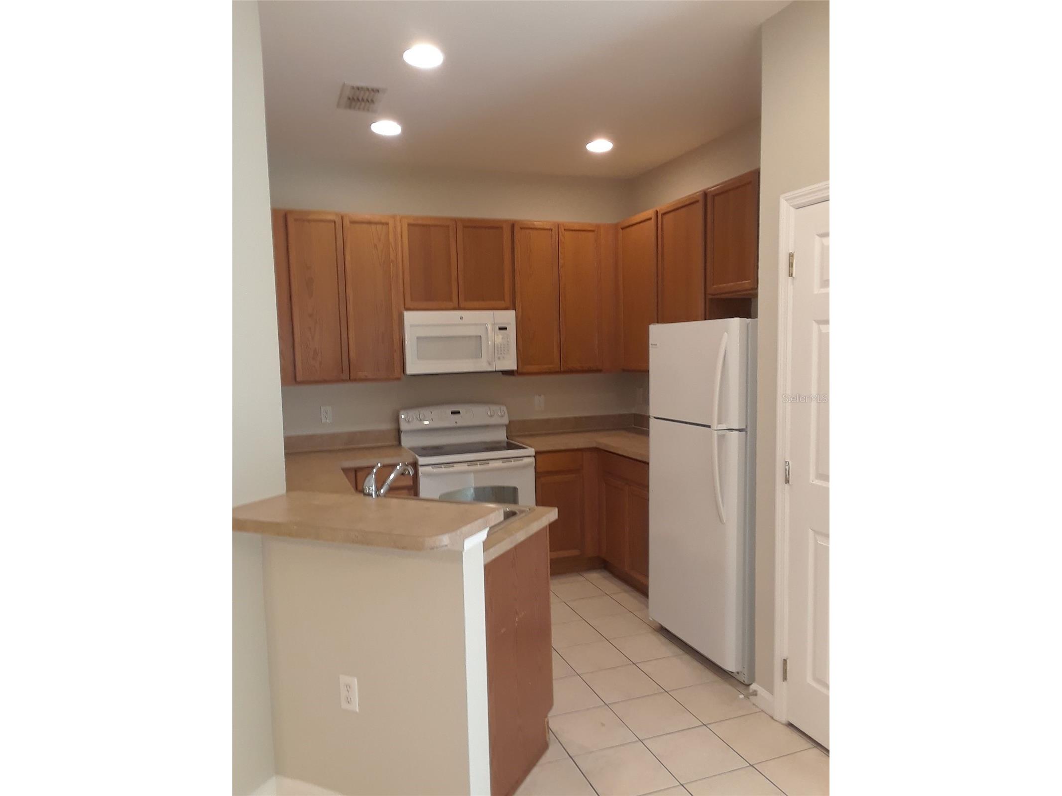 2533 Old Kent Circle Kissimmee FL 34758 O6413133 image5