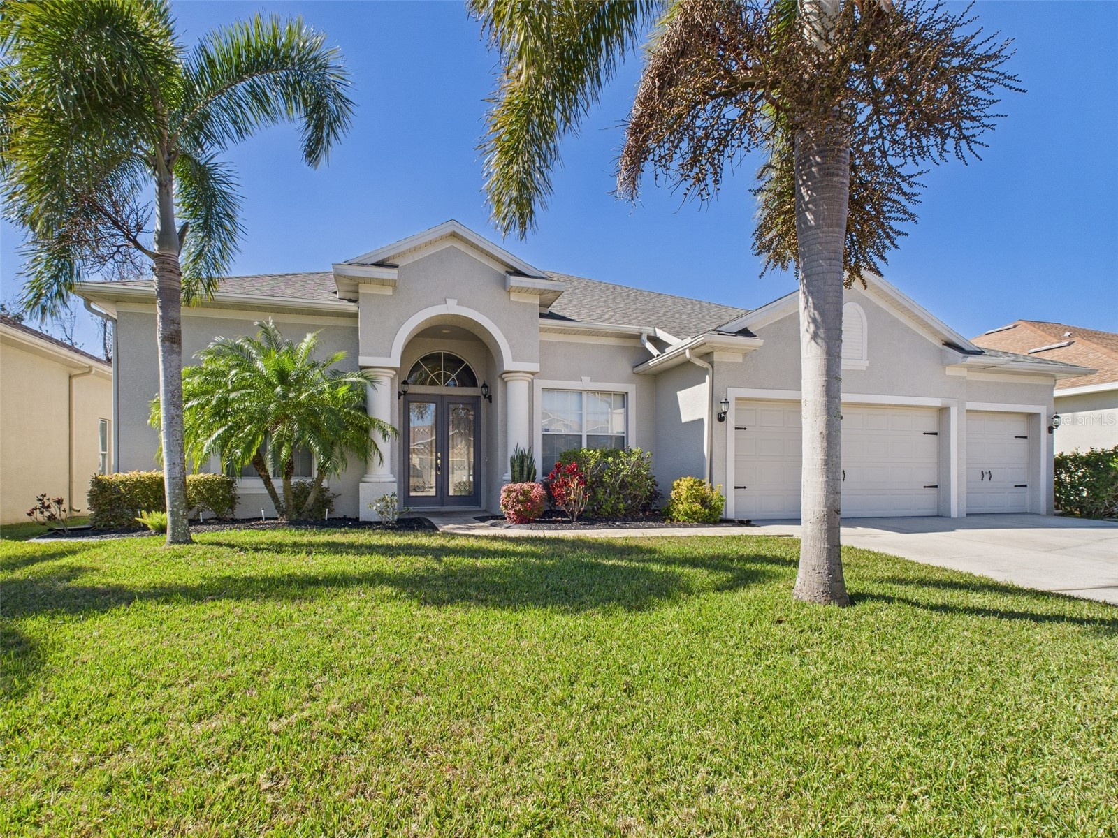 2533 Wood Pointe Drive Holiday FL 34691 P4937775 image1