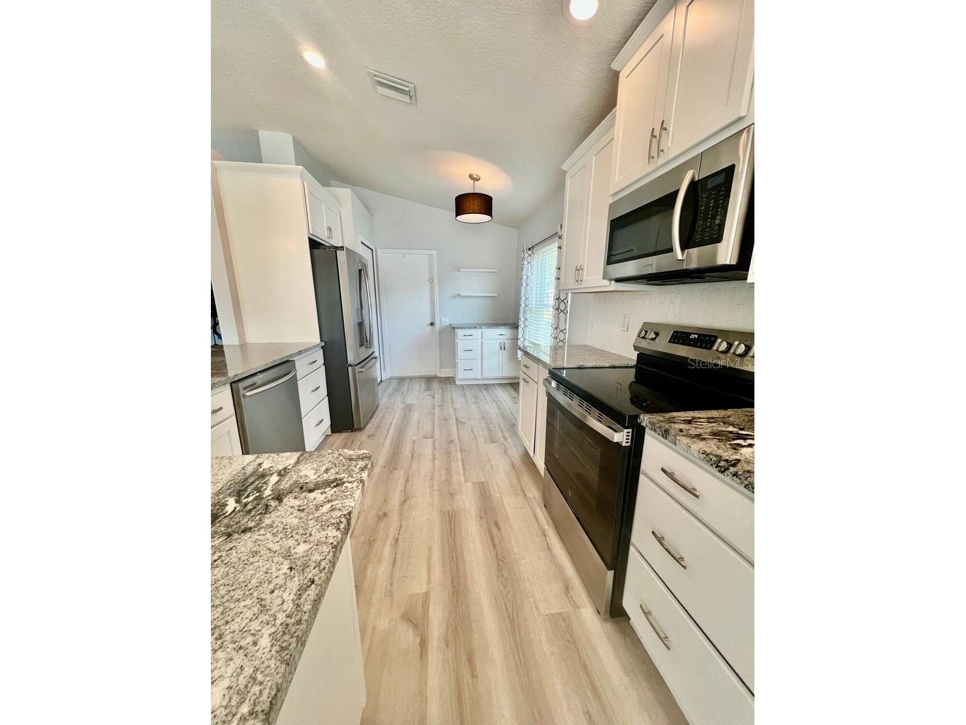 25330 Flying Ebony Lane Wesley Chapel FL 33544 TB8475778 image17