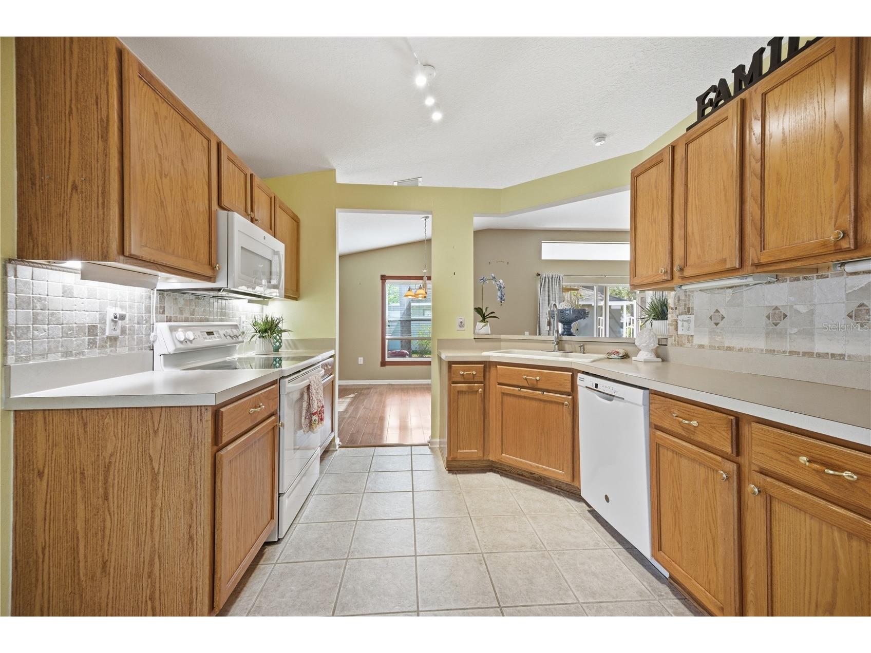 25337 Lexington Oaks Boulevard Wesley Chapel FL 33544 TB8507626 image15