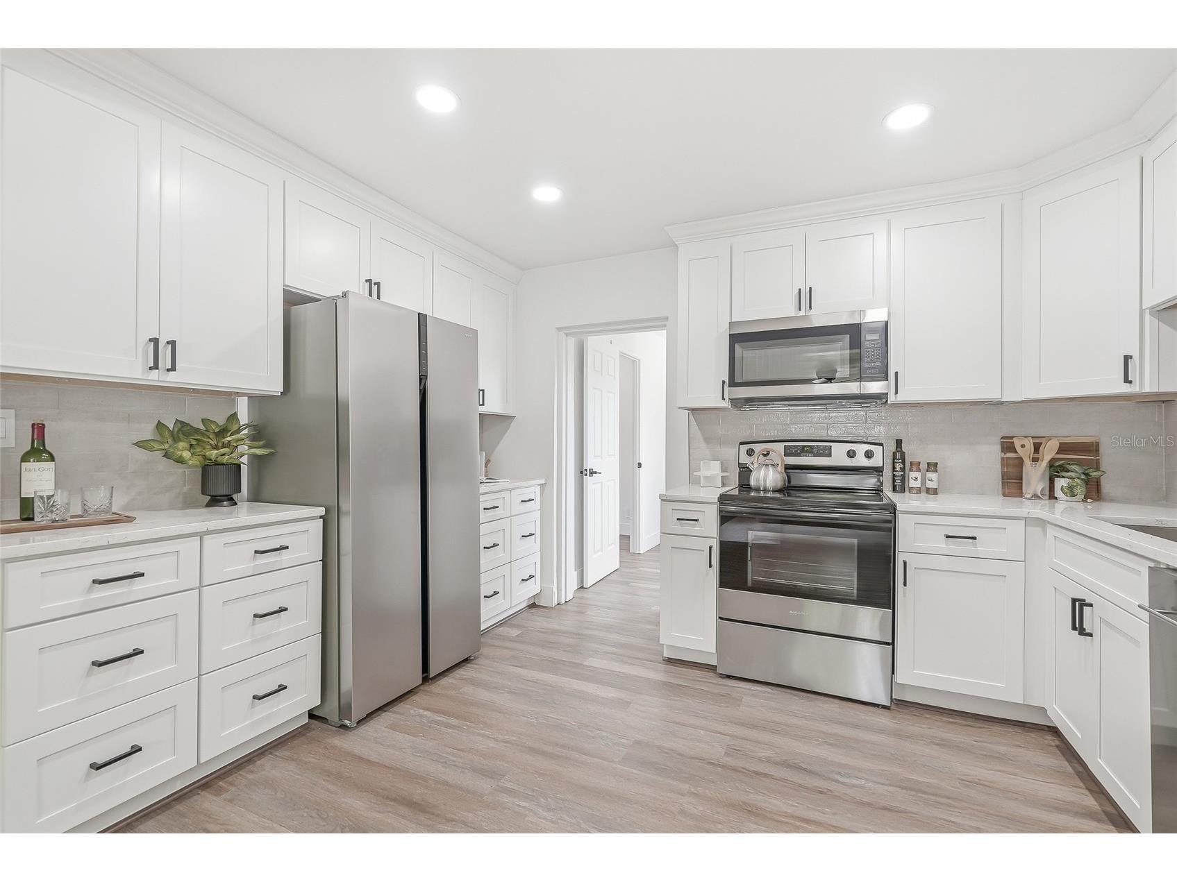 2534 19th Street S Saint Petersburg FL 33712 TB8519053 image5