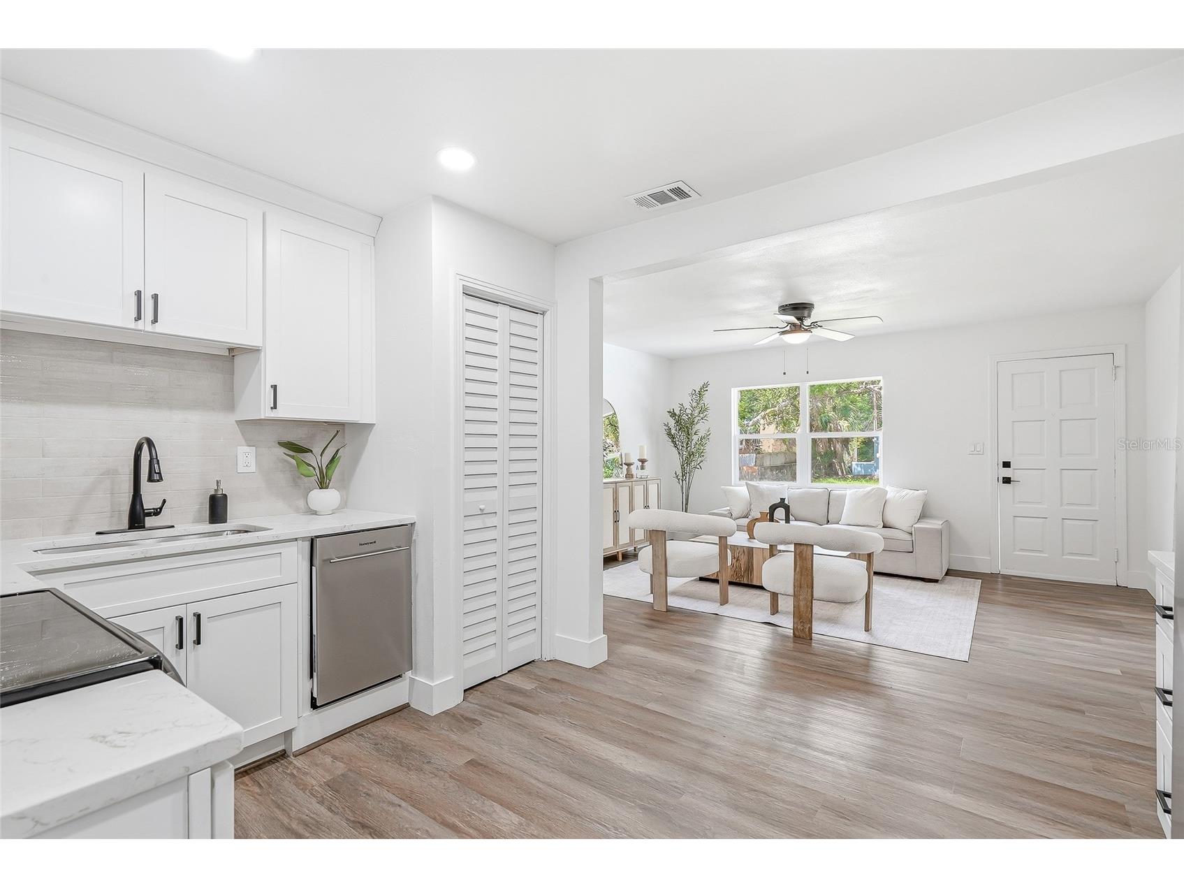 2534 19th Street S Saint Petersburg FL 33712 TB8519053 image9