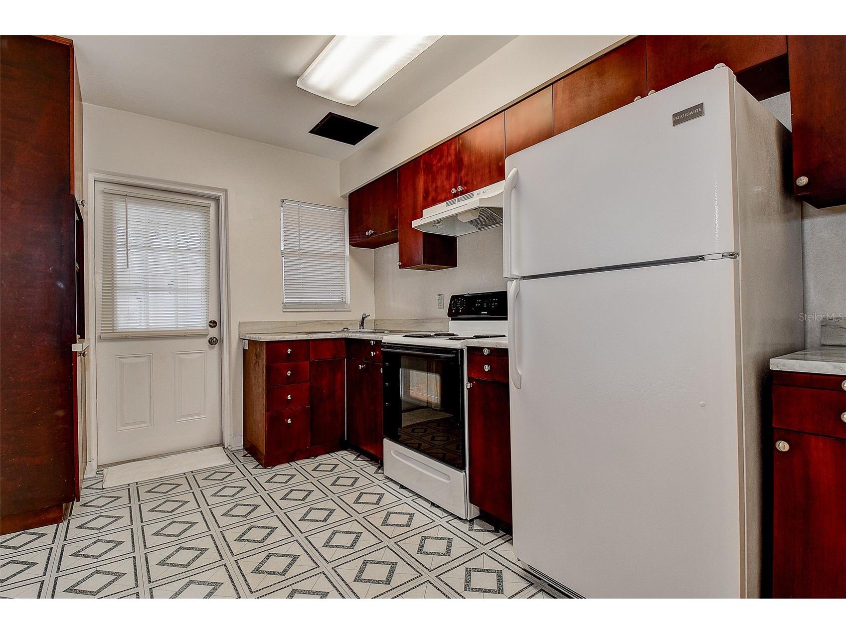 2534 40th Avenue N Saint Petersburg FL 33714 TB8486374 image16