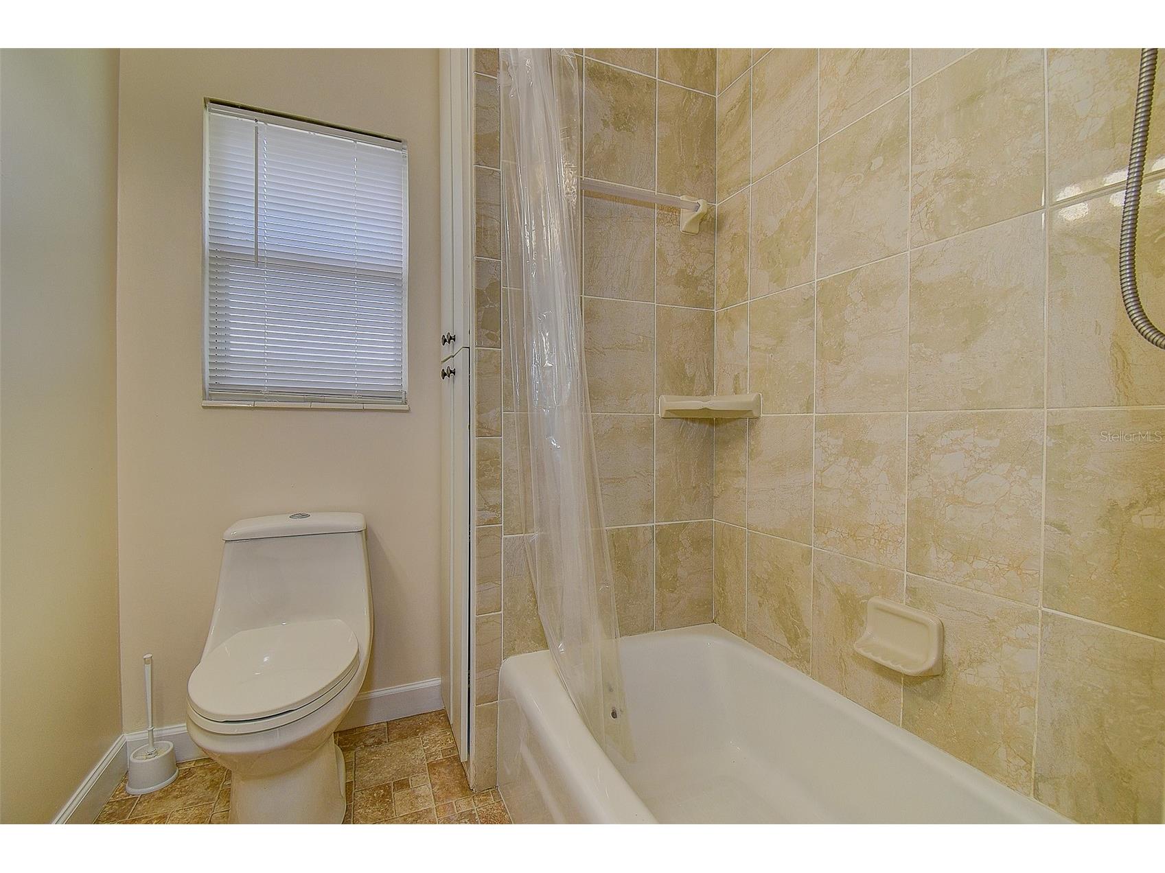 2534 40th Avenue N Saint Petersburg FL 33714 TB8486374 image33