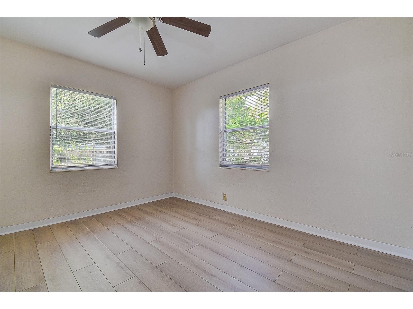 2534 40th Avenue N Saint Petersburg FL 33714 TB8486374 image35