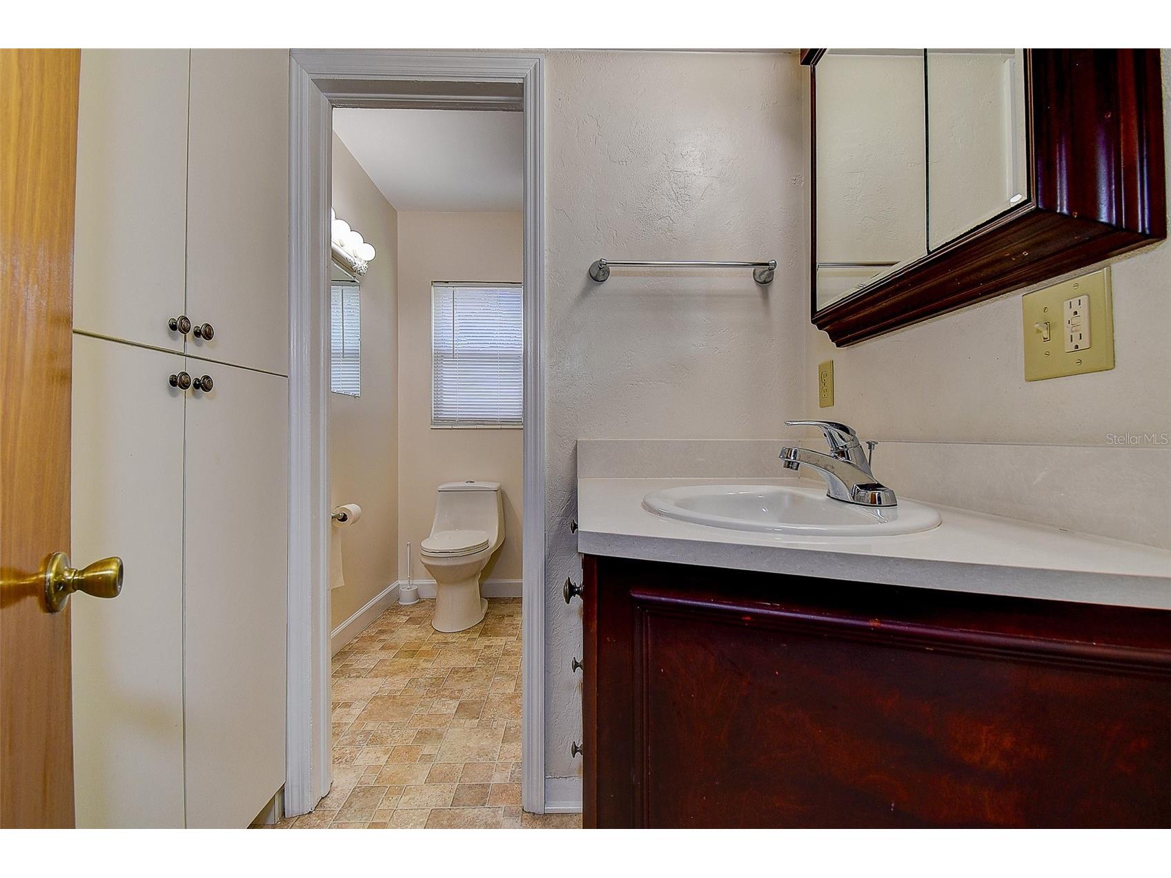 2534 40th Avenue N Saint Petersburg FL 33714 TB8486374 image38