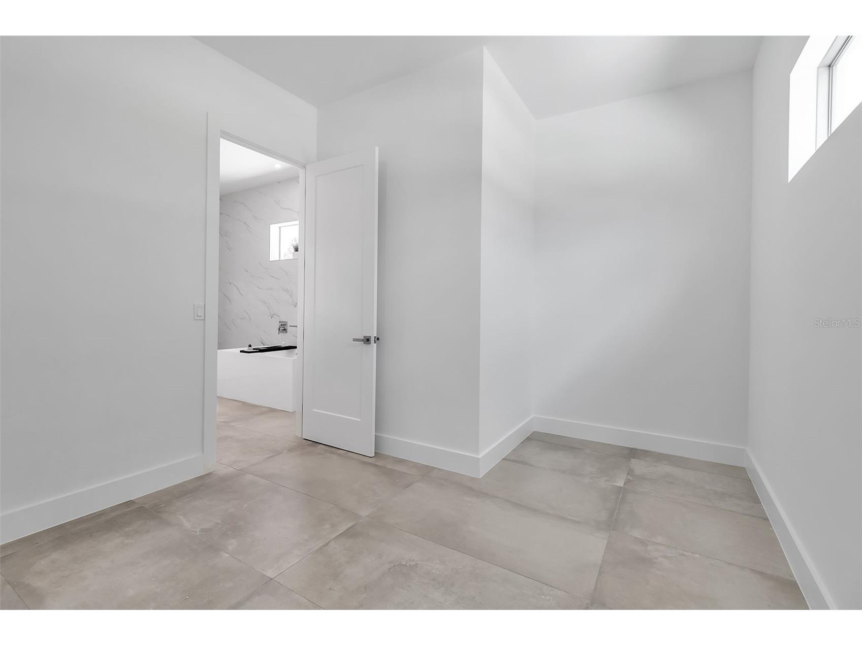 2534 Grove Street Sarasota FL 34239 A4662120 image24