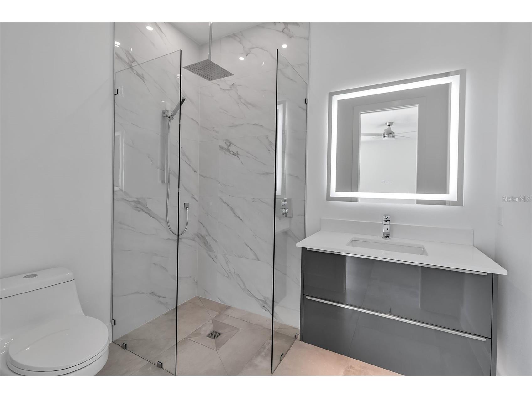 2534 Grove Street Sarasota FL 34239 A4662120 image39