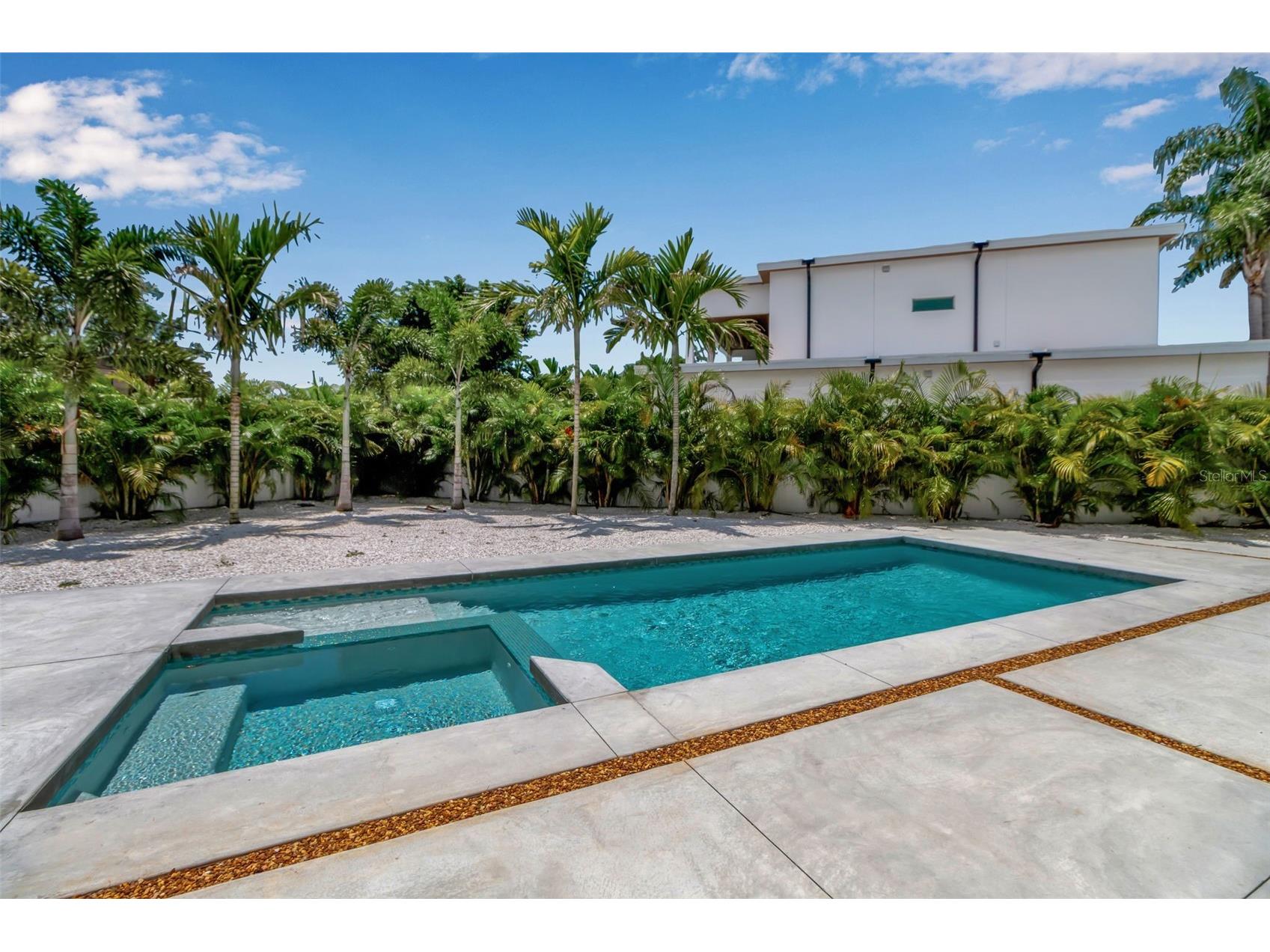2534 Grove Street Sarasota FL 34239 A4662120 image50