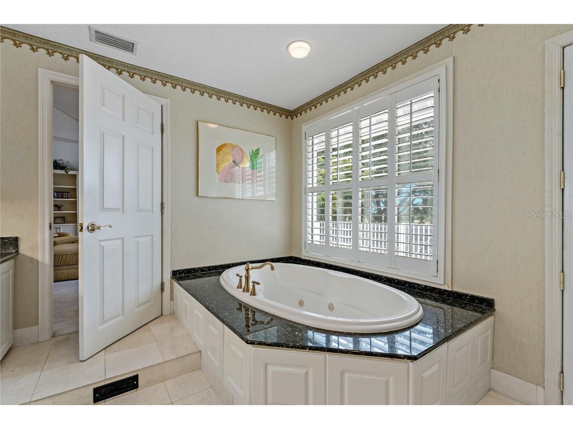 2534 Heron Lane N Clearwater FL 33762 TB8414308 image36