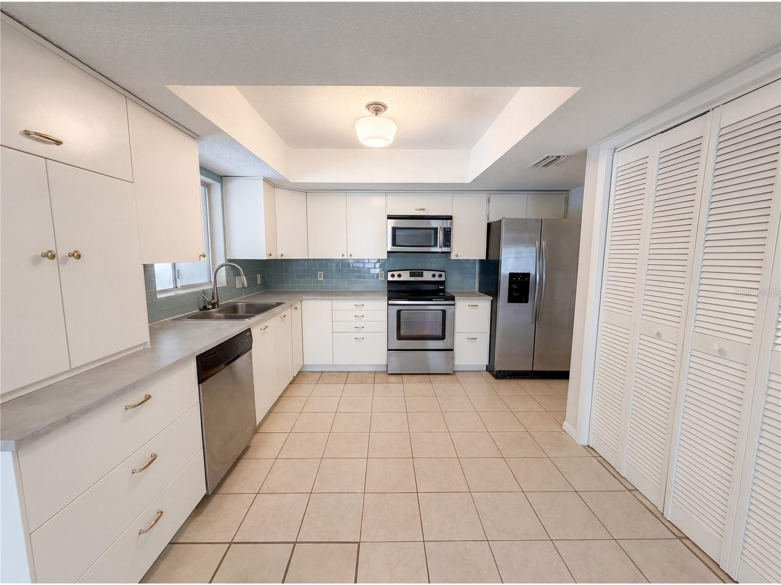 2534 Victarra Circle Lutz FL 33559 O6409654 image2