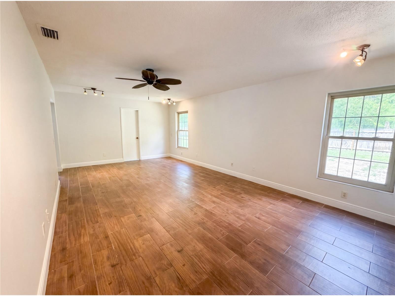 2534 Victarra Circle Lutz FL 33559 O6409654 image9