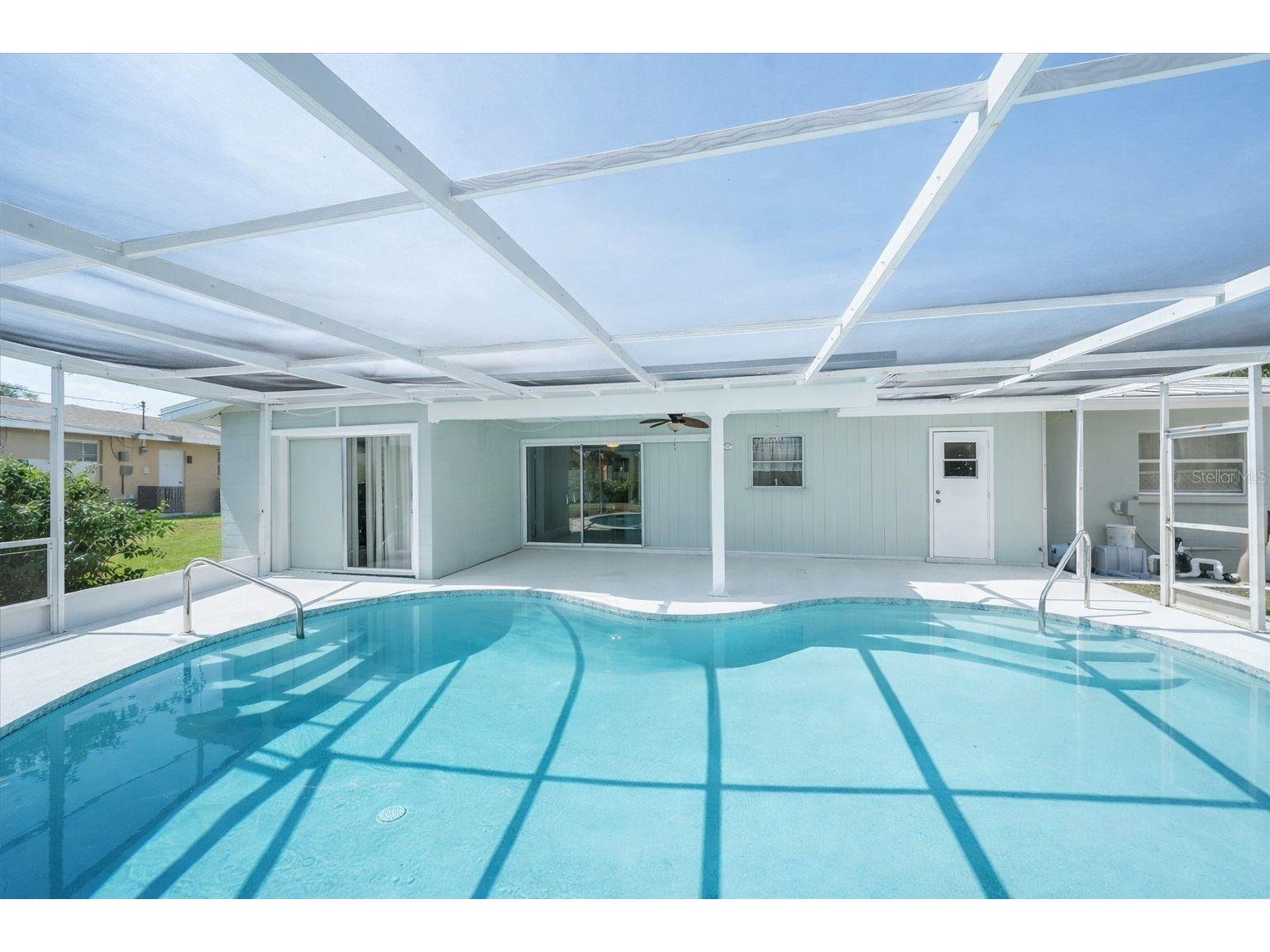2534 Waneta Drive Sarasota FL 34231 A4678870 image3