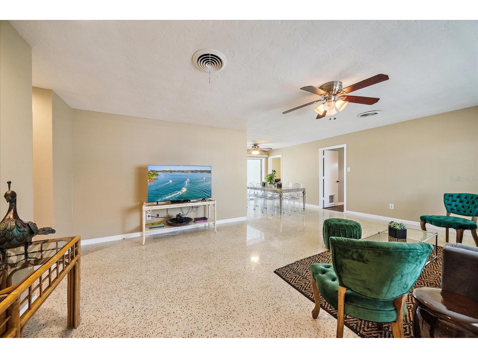 2534 Waneta Drive Sarasota FL 34231 A4678870 image7