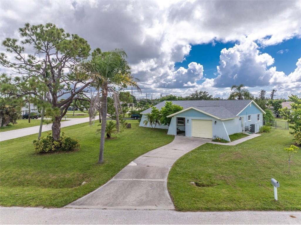 2535 10th Street Englewood FL 34224 - OYSTER CREEK D6143068 image1