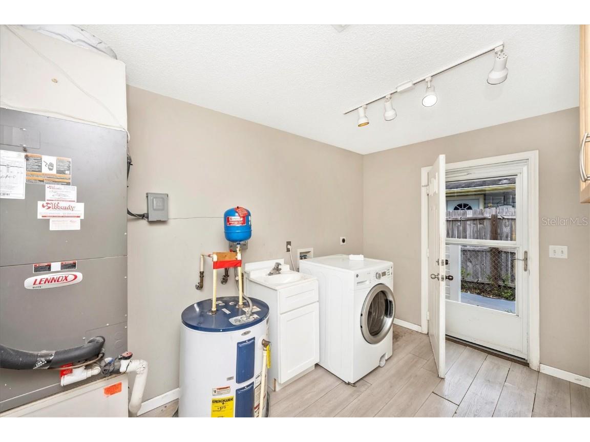 2535 24th Street Sarasota FL 34234 - GULF OF AMERICA A4670109 image27