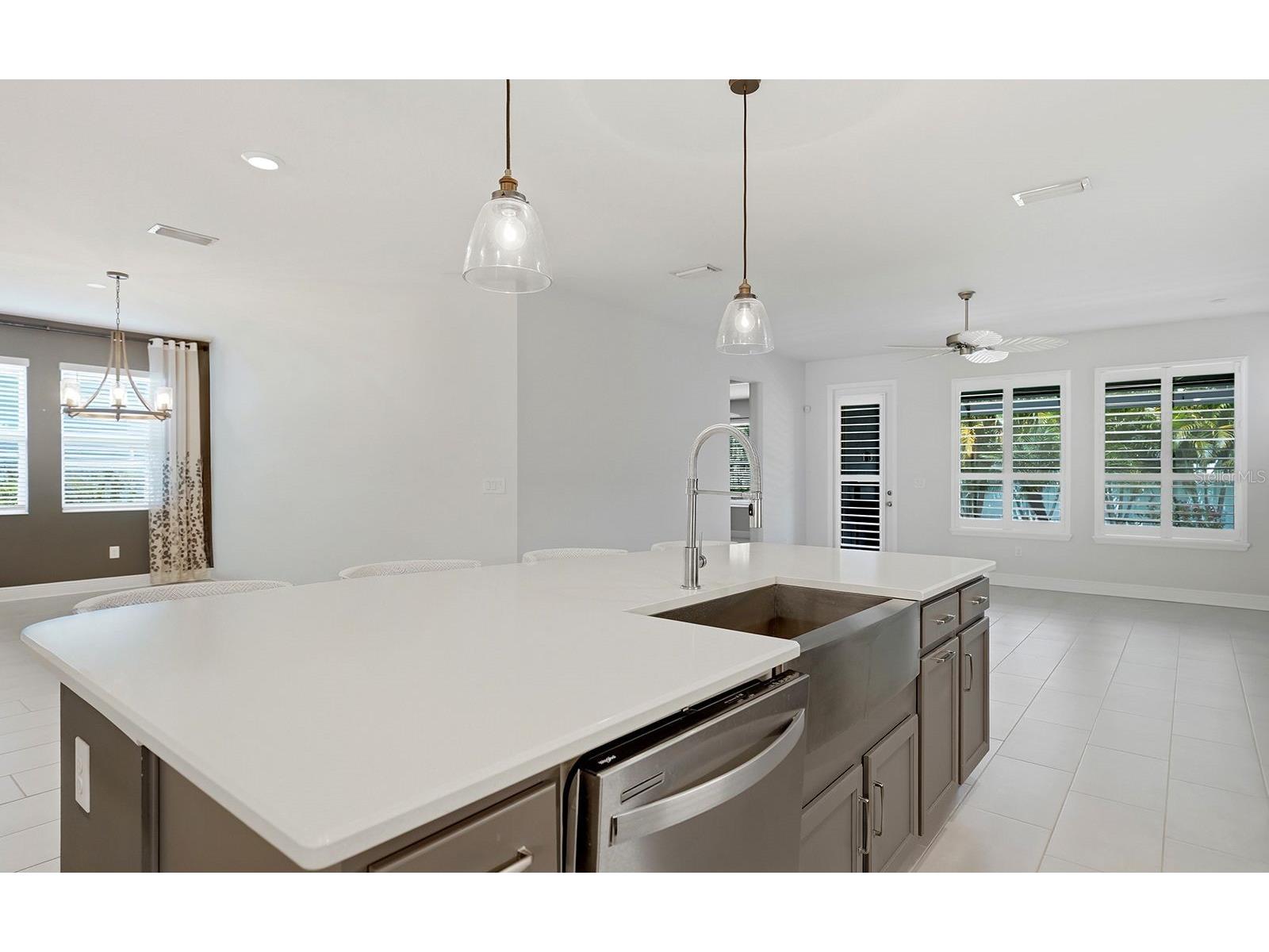 2535 Fireflag Lane Sarasota FL 34232 A4682846 image8