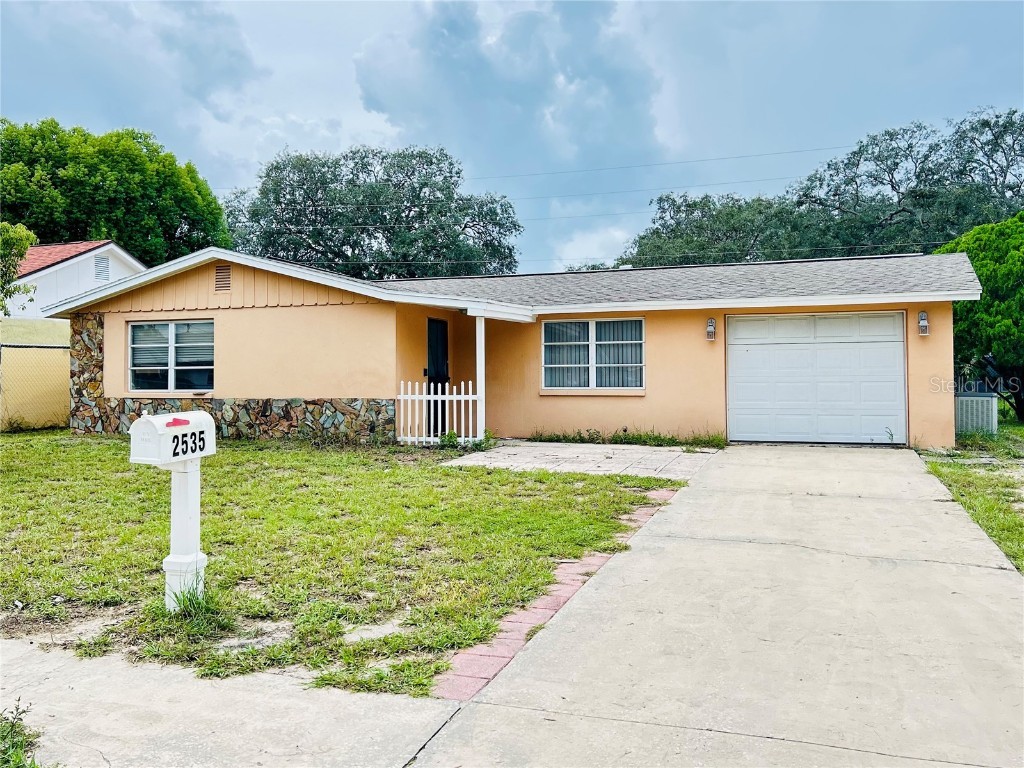 2535 Flintwood Drive Holiday FL 34690 TB8302407 image1