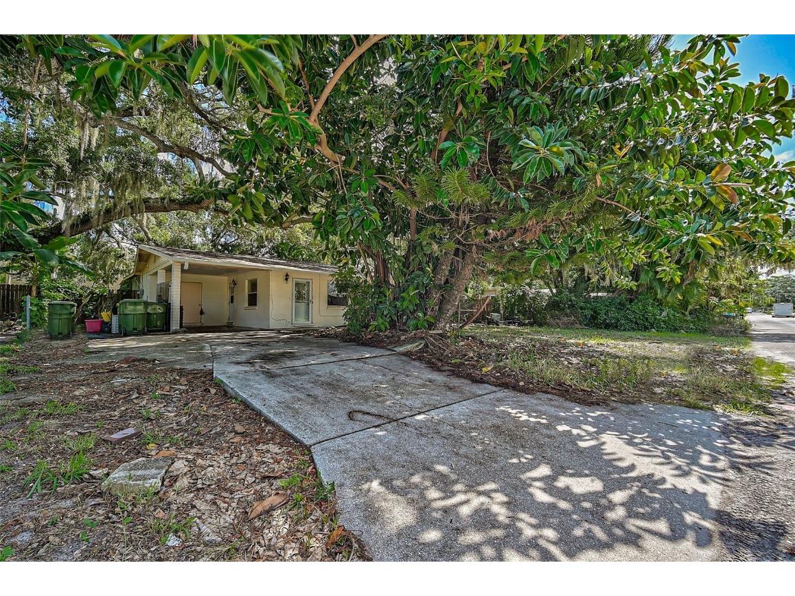 2535 Floyd Street Sarasota FL 34239 A4619279 image1
