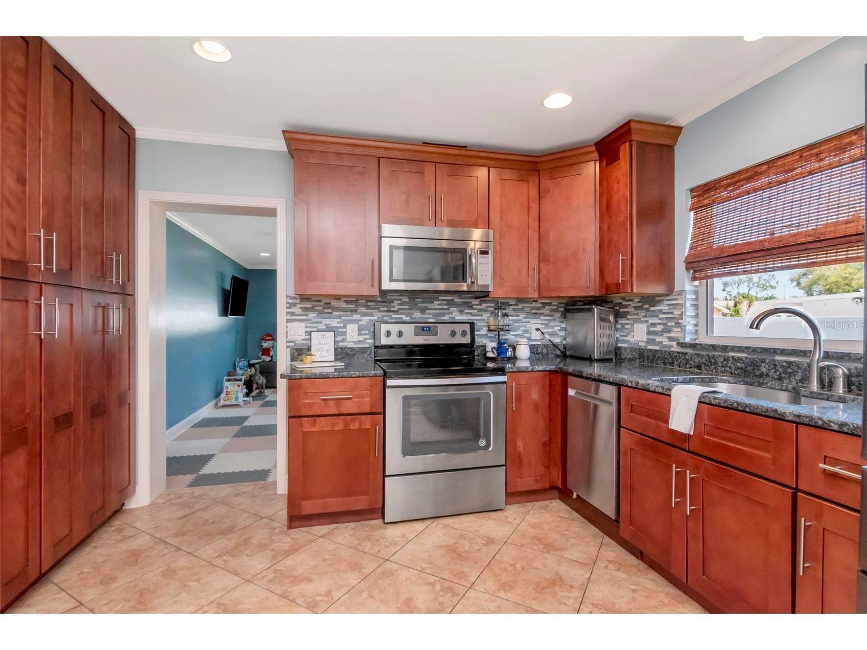 2535 Lake Ellen Drive Tampa FL 33618 TB8480296 image18