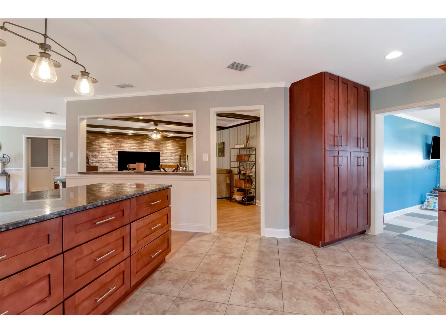 2535 Lake Ellen Drive Tampa FL 33618 TB8480296 image19