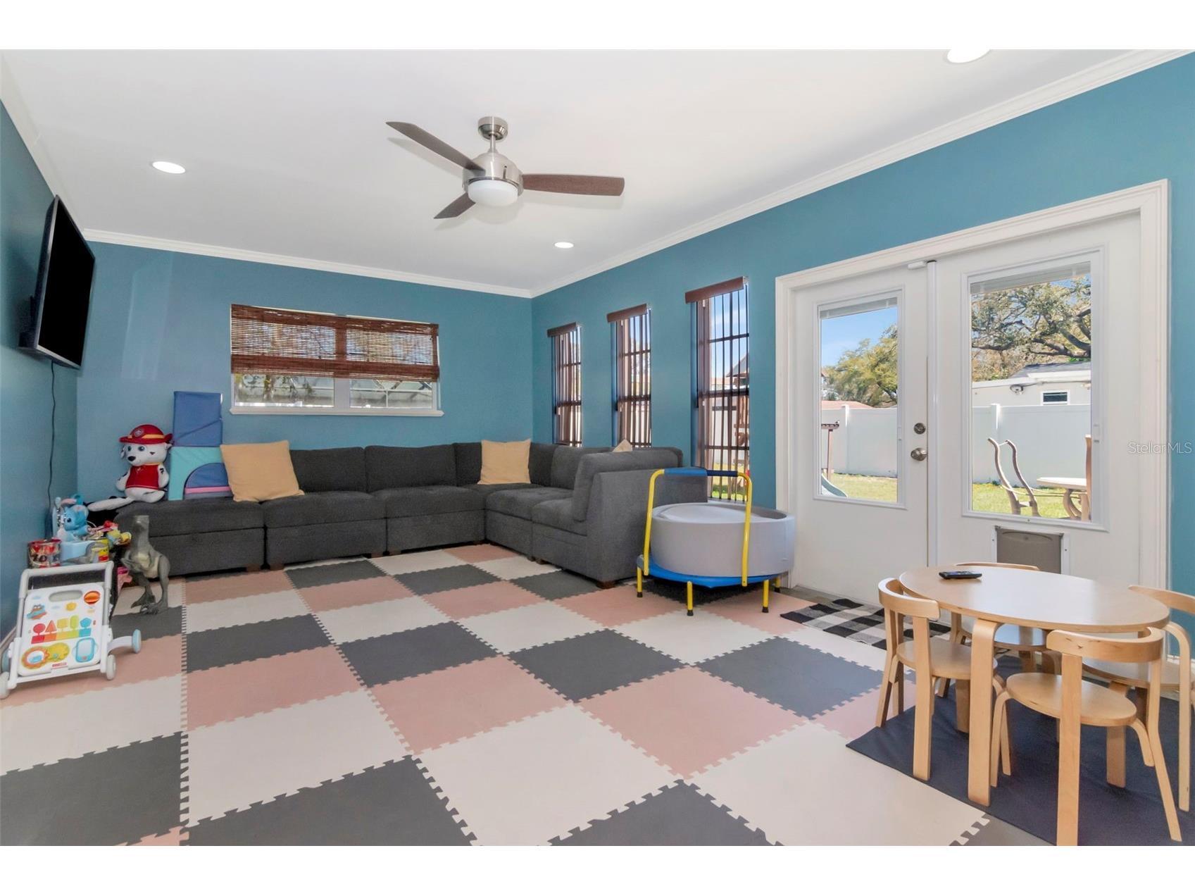 2535 Lake Ellen Drive Tampa FL 33618 TB8480296 image34