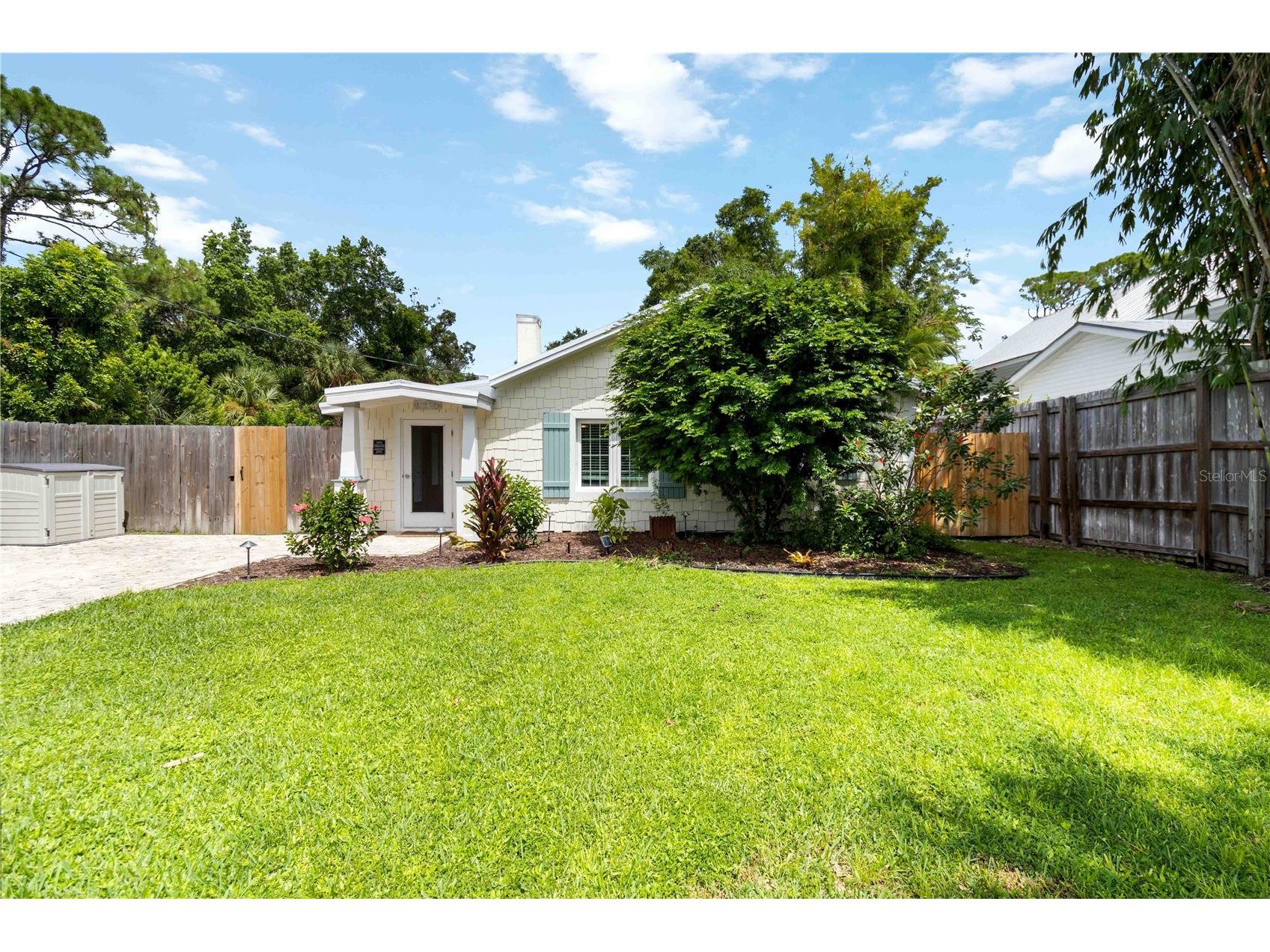 2537 Ashton Road Sarasota FL 34231 A4676498 image1