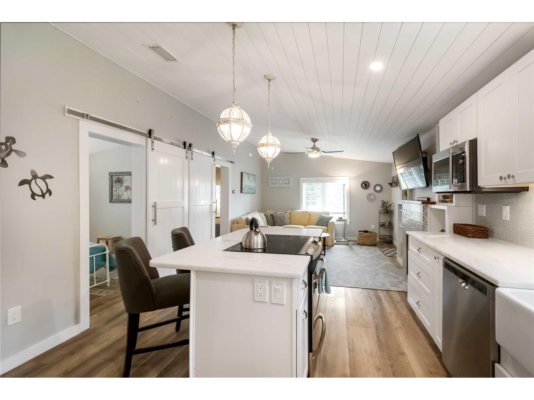 2537 Ashton Road Sarasota FL 34231 A4676498 image10