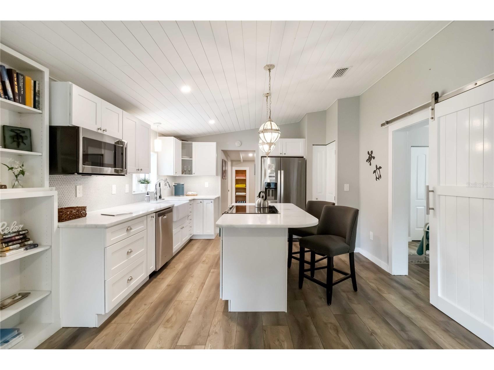 2537 Ashton Road Sarasota FL 34231 A4676498 image7