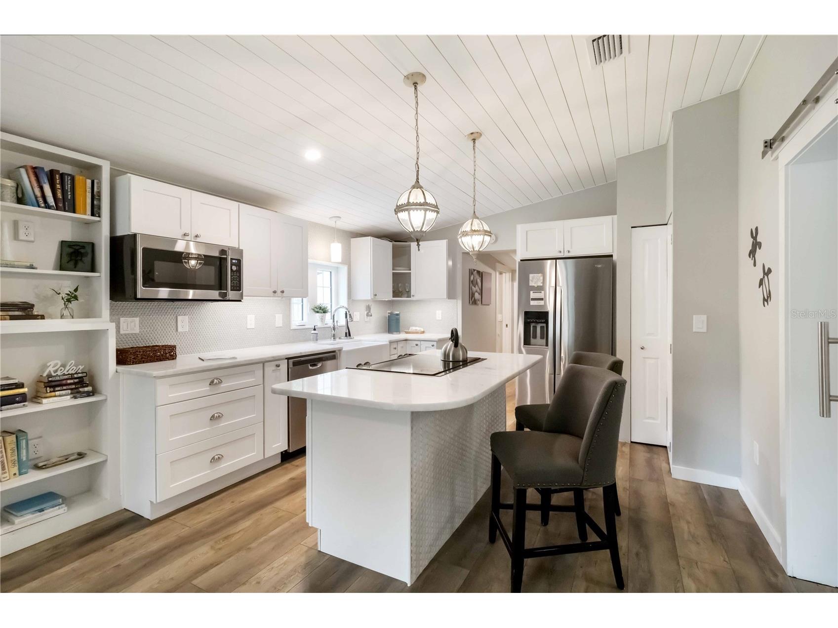 2537 Ashton Road Sarasota FL 34231 A4676498 image8