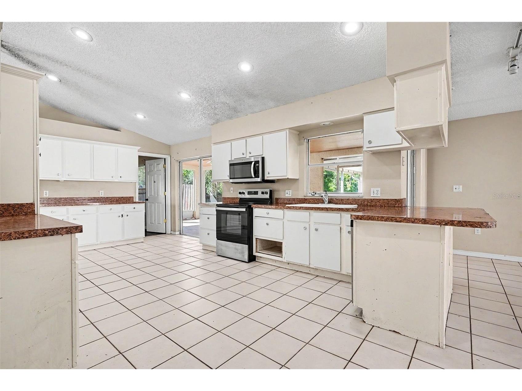 2537 Jasmine Trace Drive Kissimmee FL 34758 O6406139 image8