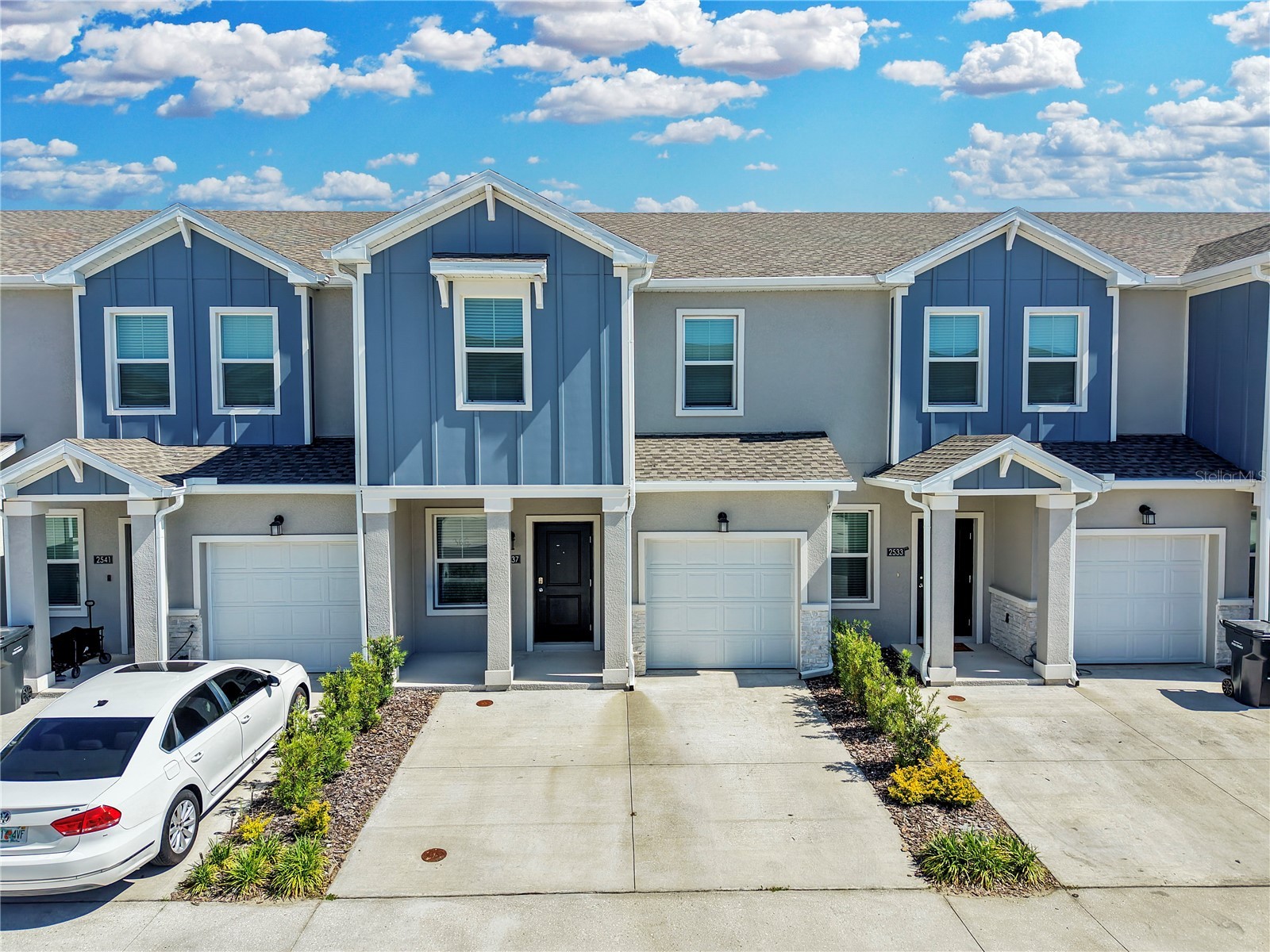 2537 Skyline Loop Kissimmee FL 34758 P4938664 image1