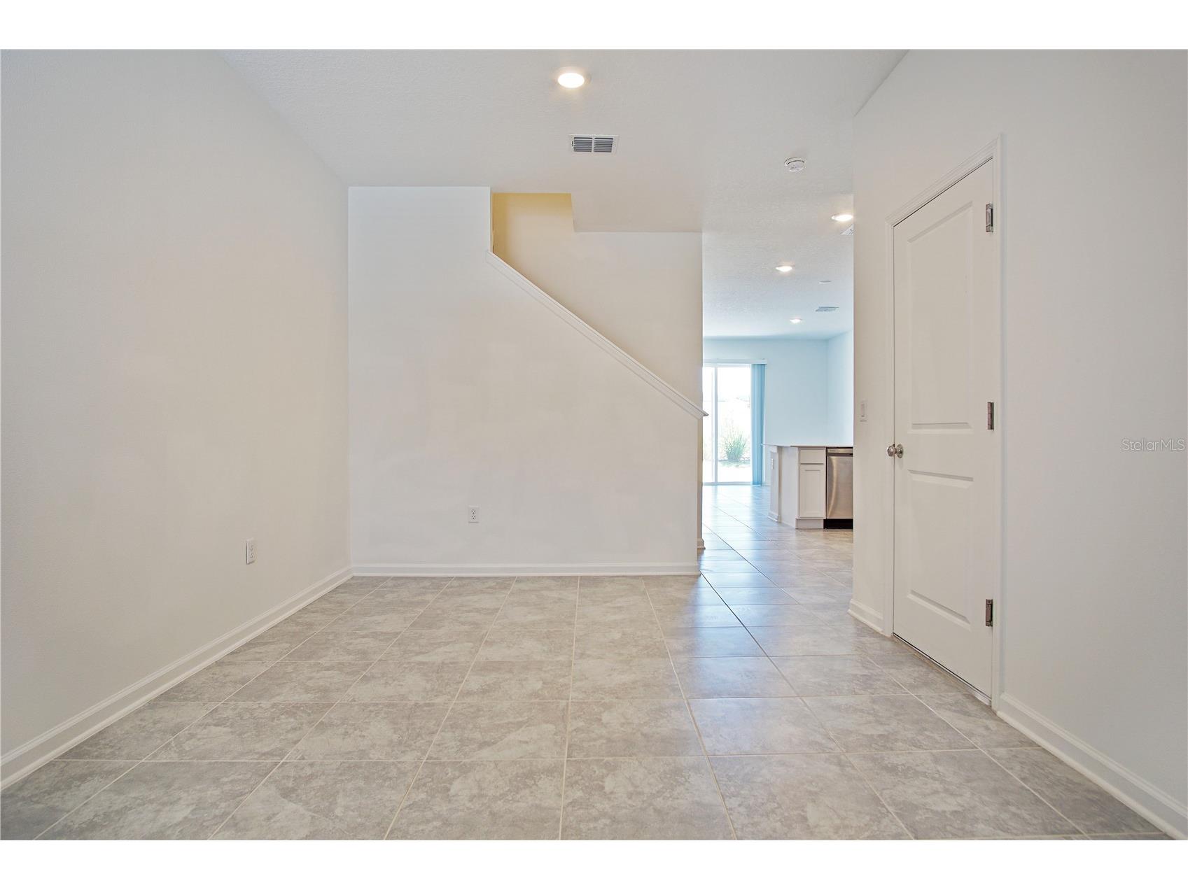 2537 Skyline Loop Kissimmee FL 34758 P4938664 image12