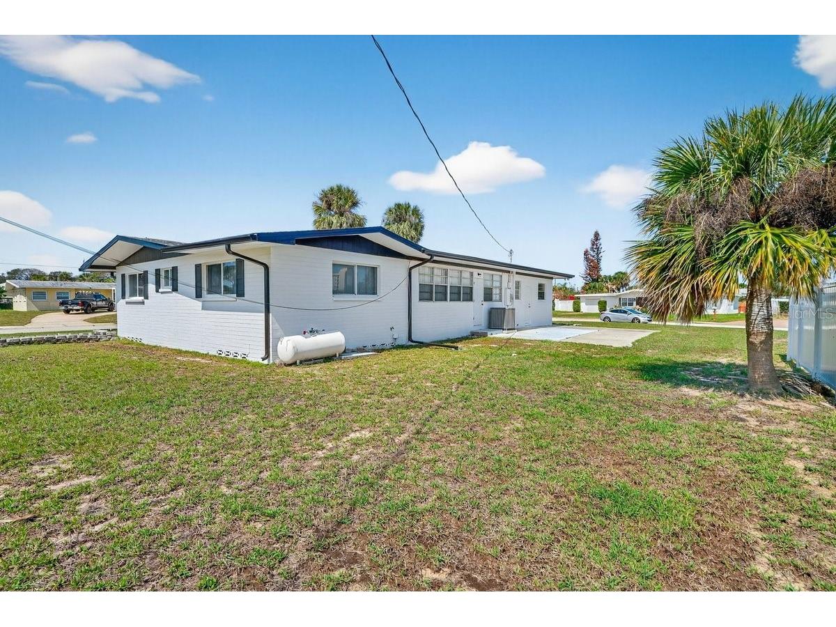 2538 Coral Way W Daytona Beach FL 32118 NS1087854 image53