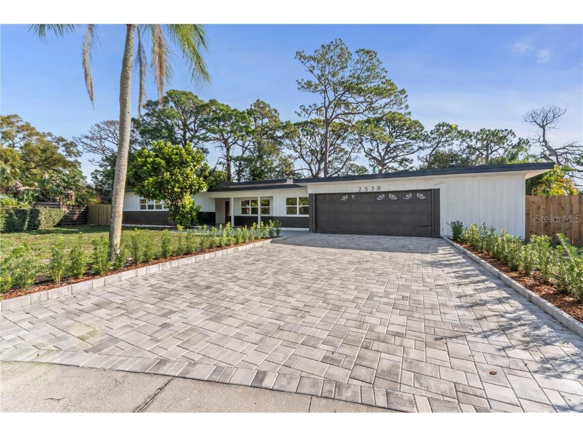 2538 E Milmar Drive Sarasota FL 34237 T3509734 image1