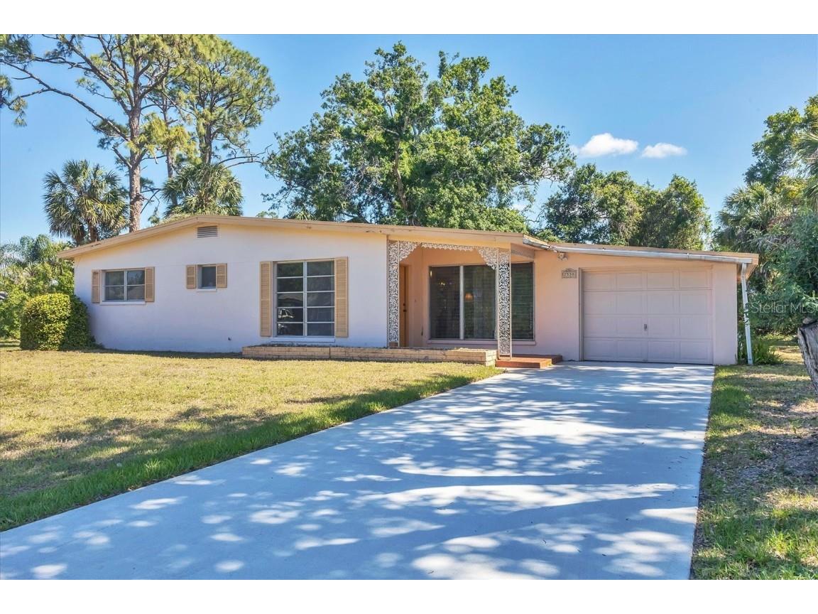 2538 Lakeshore Circle Port Charlotte FL 33952 A4649850 image5