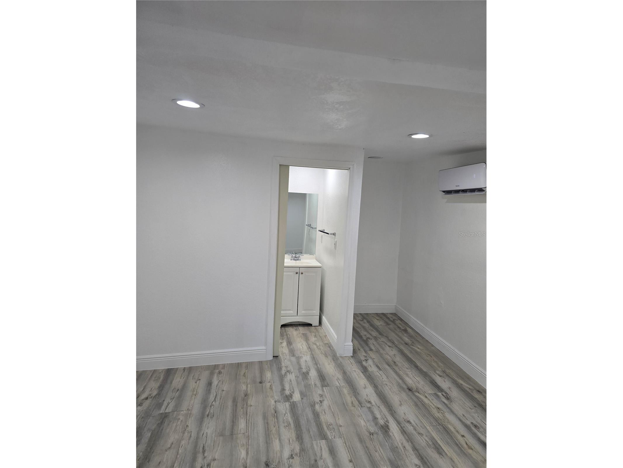 2538 W Hiawatha Street Tampa FL 33614 TB8492721 image34