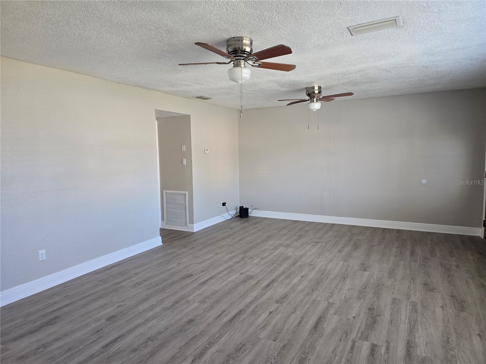 2538 W Hiawatha Street Tampa FL 33614 TB8492721 image5