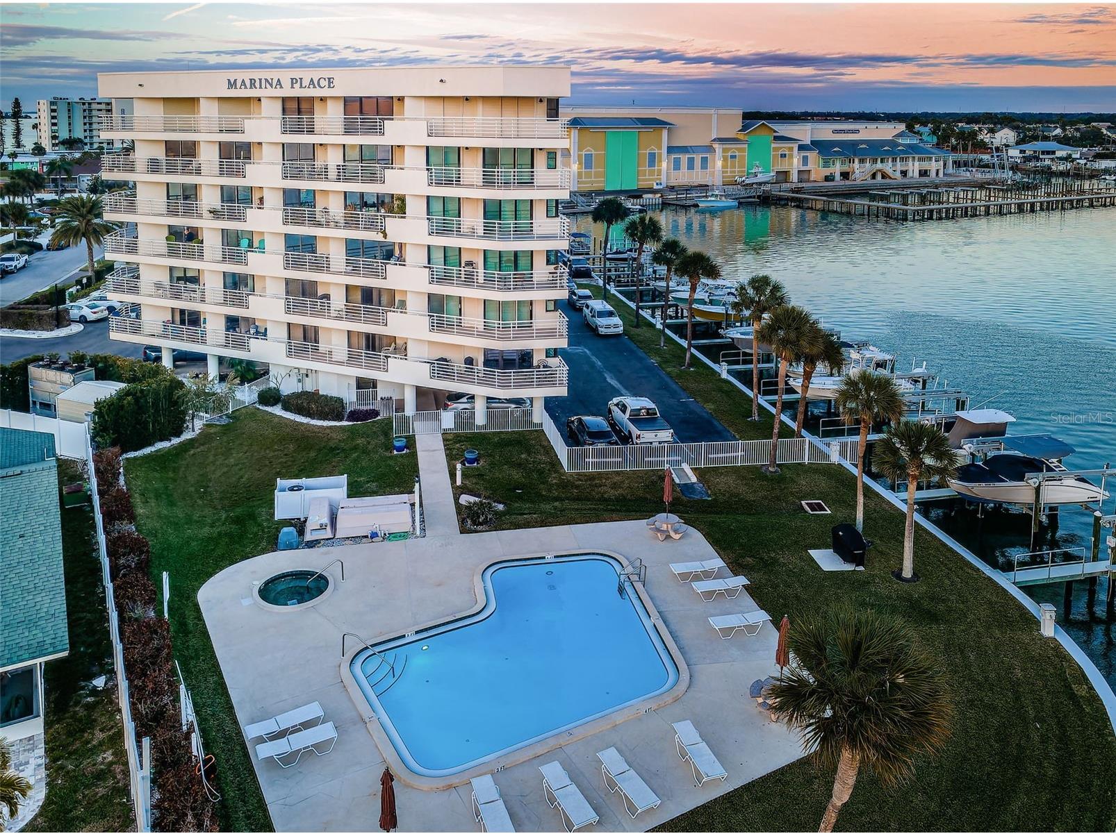 2539 Gary Circle #704 Dunedin FL 34698 - GULF INTRACOASTAL TB8461387 image1