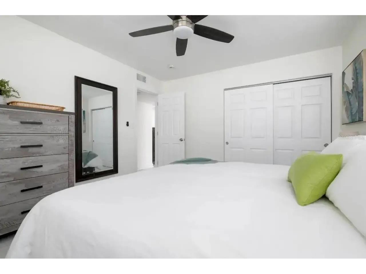 2539 Trinidad Street Sarasota FL 34231 A4685739 image12