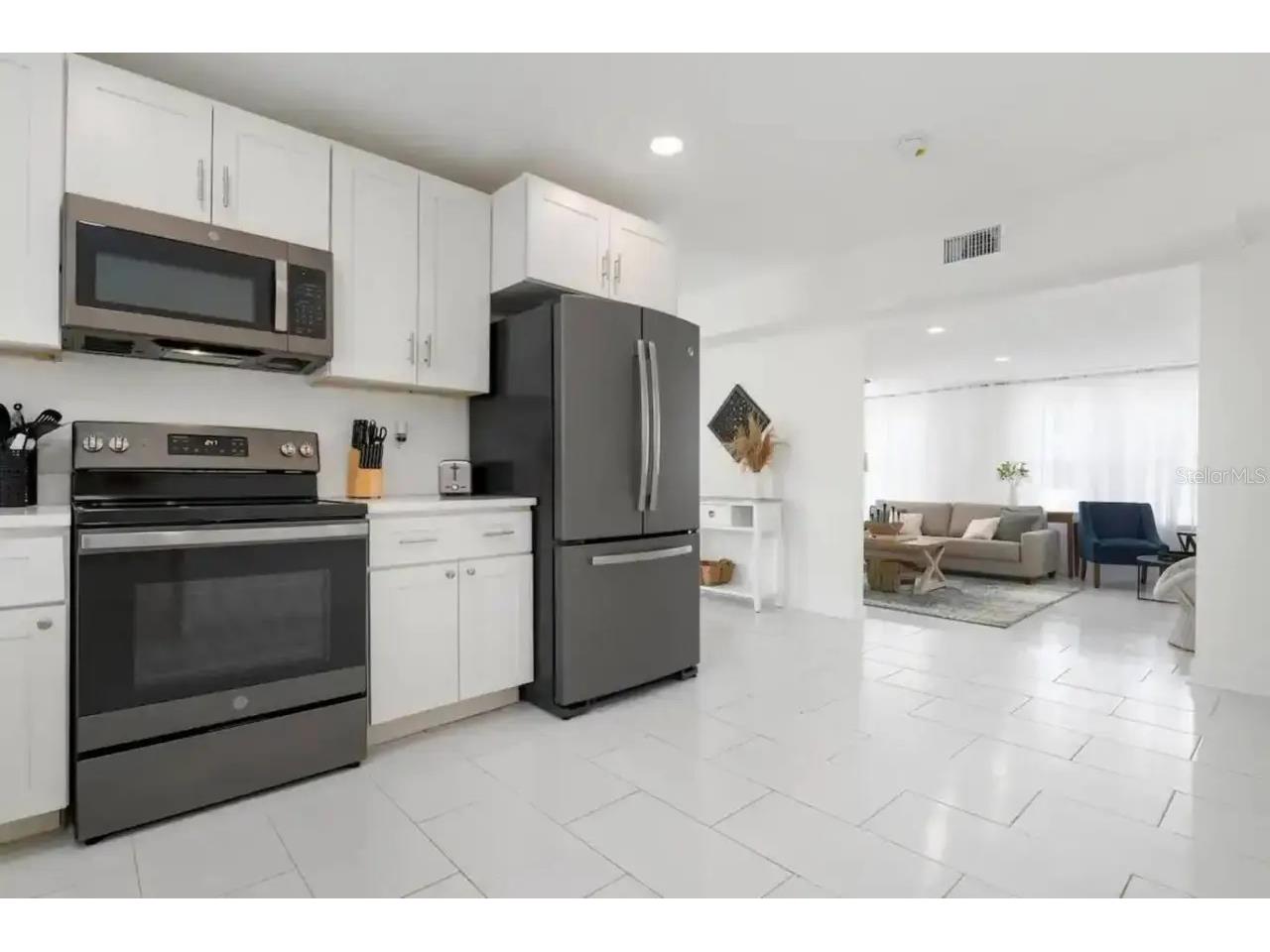 2539 Trinidad Street Sarasota FL 34231 A4685739 image22
