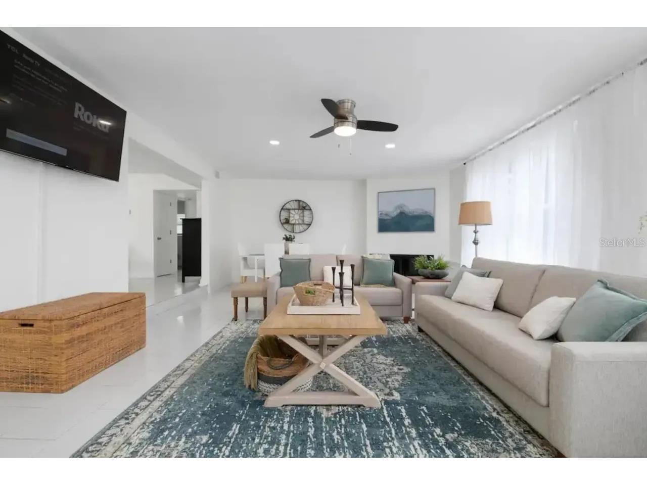 2539 Trinidad Street Sarasota FL 34231 A4685739 image5