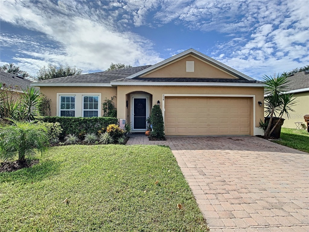 254 Andalusia Loop Davenport FL 33837 S5075567 image1