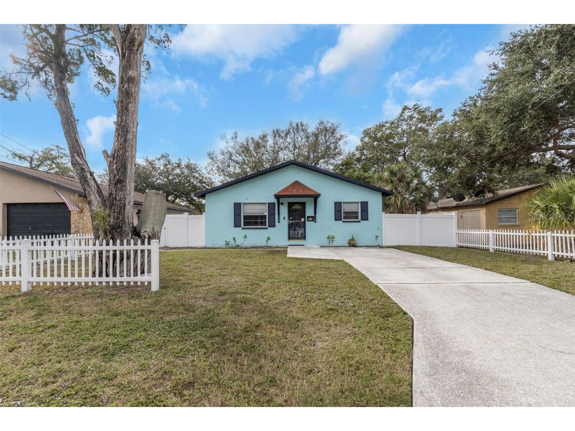 254 Mystic Lake Drive N Saint Petersburg FL 33702 T3493979 image1