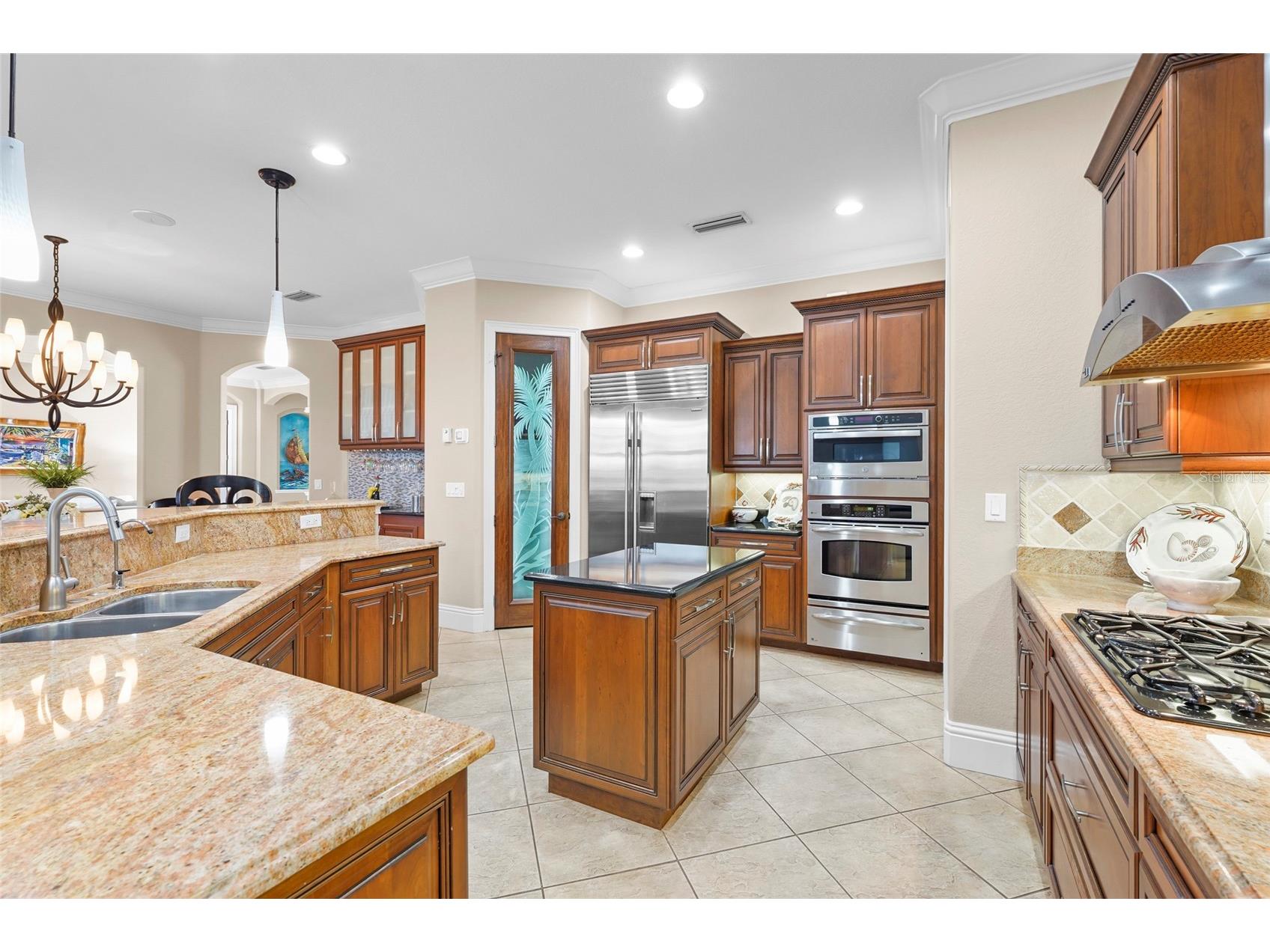 254 Pesaro Drive North Venice FL 34275 A4672993 image8