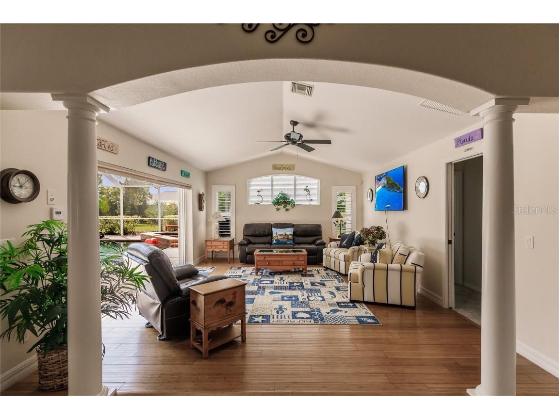 254 Rotonda Boulevard E Rotonda West FL 33947 D6145136 image6