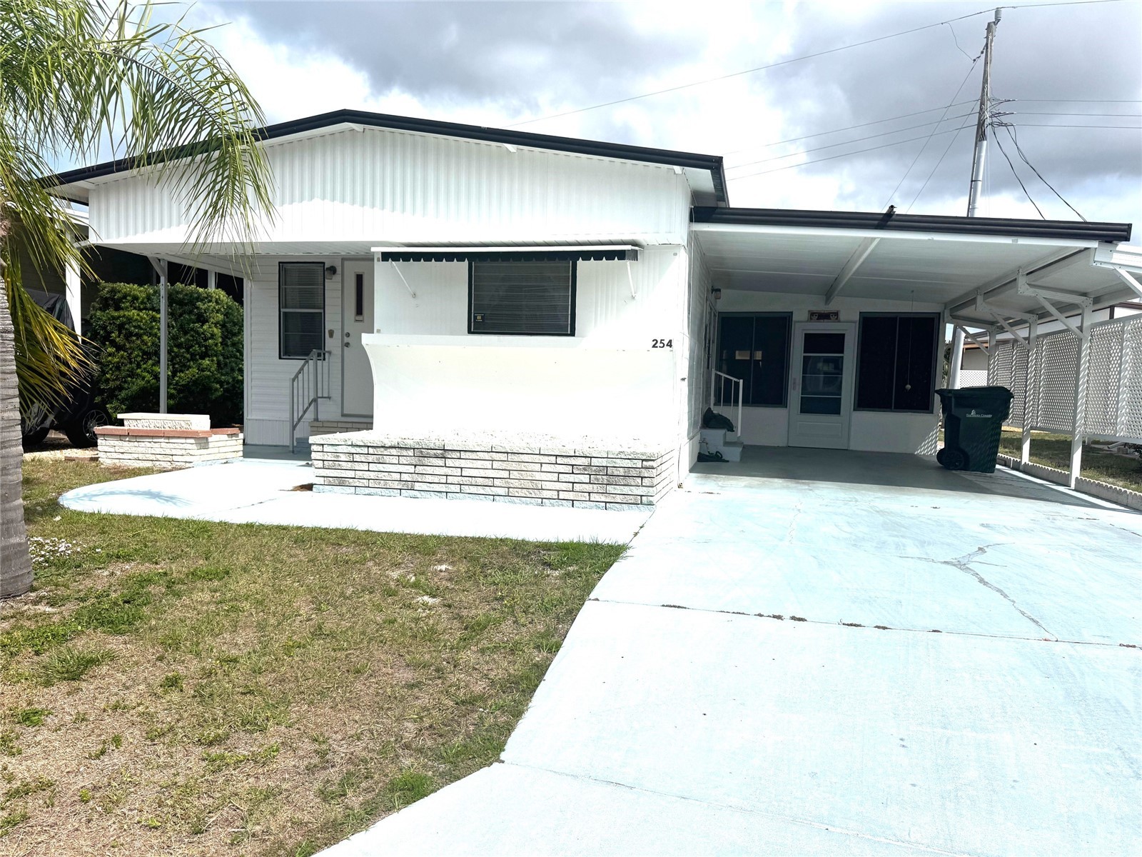 254 Southwinds Drive Sarasota FL 34231 A4688832 image1