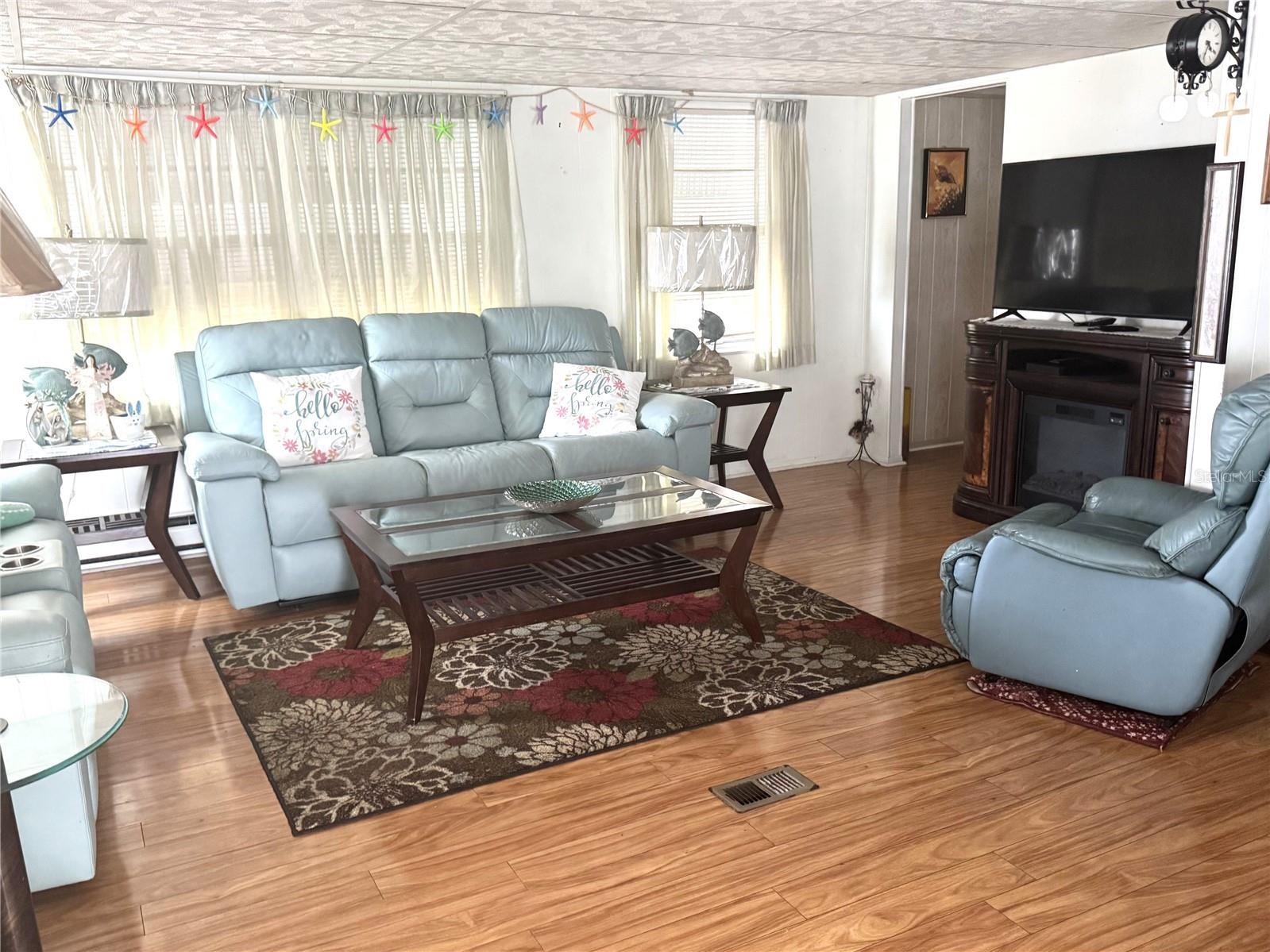 254 Southwinds Drive Sarasota FL 34231 A4688832 image5